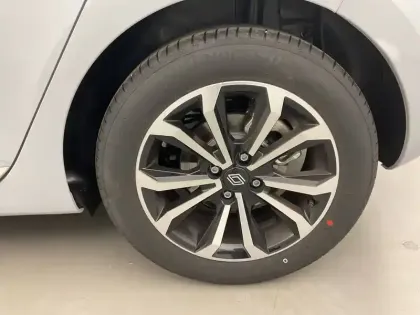 Photo 24 Renault Clio  Eco-G 100 ch GSR2