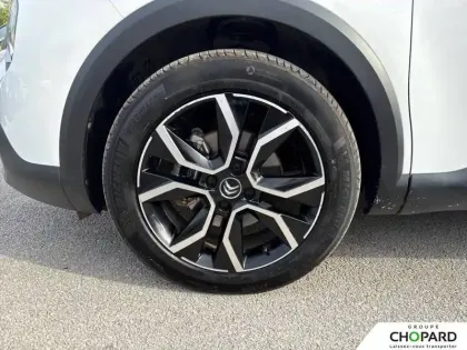 Photo 12 Citroën C4 e- 136 ch Automatique