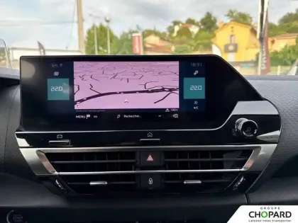 Photo 16 Citroën C4 e- 136 ch Automatique