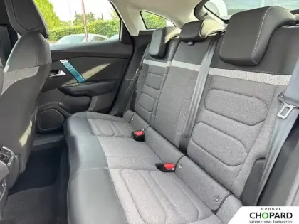 Photo 19 Citroën C4 e- 136 ch Automatique