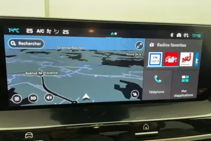 Photo 46 Citroën C4  Hybride 136 e-DCS6