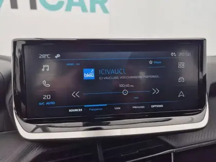 Photo 60 Peugeot 2008  Hybrid 145 e-DCS6