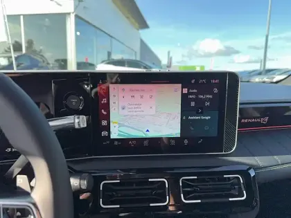 Photo 11 Renault 4 Renault  E-Tech Electrique 150 ch autonomie confort