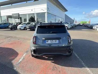 Photo 3 Renault 4 Renault  E-Tech Electrique 150 ch autonomie confort