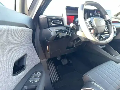 Photo 39 Renault 4 Renault  E-Tech Electrique 150 ch autonomie confort