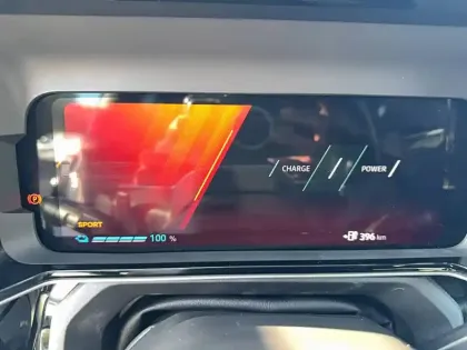 Photo 43 Renault 4 Renault  E-Tech Electrique 150 ch autonomie confort