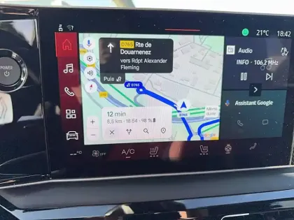 Photo 45 Renault 4 Renault  E-Tech Electrique 150 ch autonomie confort