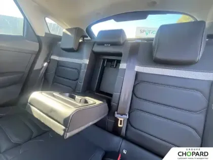 Photo 28 Citroën C4 e- 136 ch Automatique