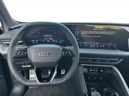 Photo 40 Audi Q5  Sportback e-hybrid 299 ch S tronic 7 Quattro