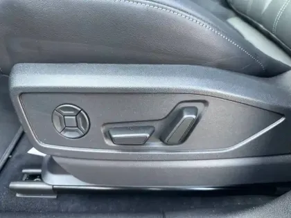 Photo 54 Audi Q5  Sportback e-hybrid 299 ch S tronic 7 Quattro