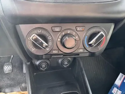 Photo 17 Suzuki Swift  1.2 Dualjet Hybrid