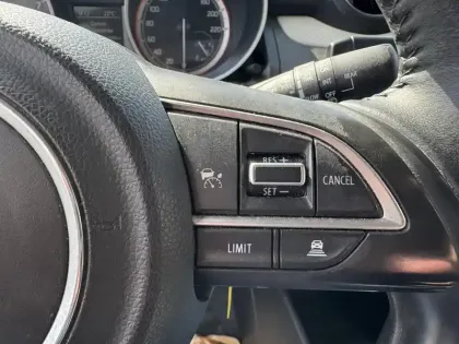 Photo 18 Suzuki Swift  1.2 Dualjet Hybrid