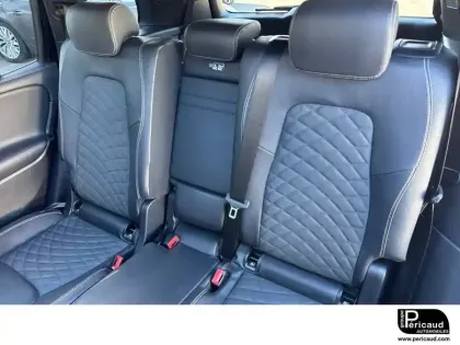 Photo 7 Mercedes GLB  200 d 8G-DCT