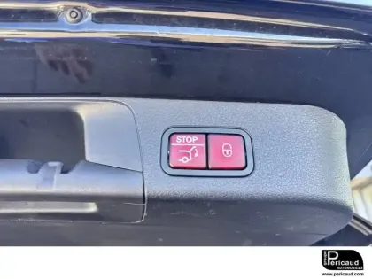 Photo 11 Mercedes GLB  200 d 8G-DCT