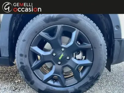 Photo 5 Jeep Avenger  1.2 Turbo T3 145ch MHEV Overland BVR6 4xe