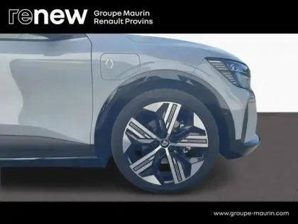 Photo 5 Renault Megane  E-Tech Electric 220ch Iconic autonomie confort -24