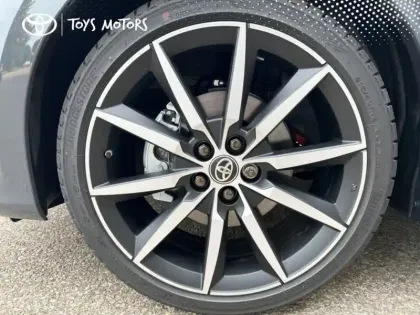 Photo 8 Toyota Yaris Hybride 130h GR SPORT