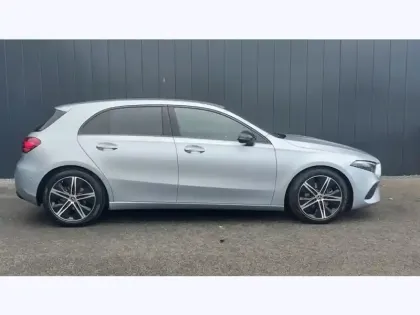 Photo 3 Mercedes Classe A 180 d Progressive Line