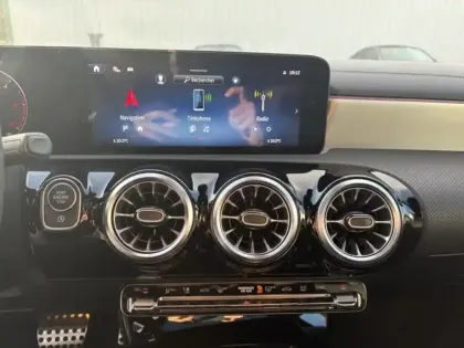 Photo 9 Mercedes Classe A Gén. IV (W177) Ph2 AMG Line 5