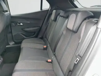 Photo 11 Peugeot 2008  BlueHDi 110 S&S BVM6