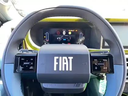 Photo 83 Fiat Panda Grande  T-Gen 3 1.2 Hybrid Turbo 110ch eDCT6