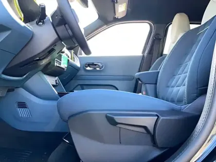 Photo 93 Fiat Panda Grande  T-Gen 3 1.2 Hybrid Turbo 110ch eDCT6