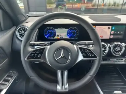 Photo 14 Mercedes EQB 250+ Business Edition