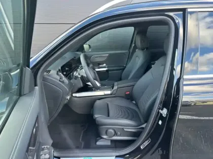 Photo 10 Mercedes EQB 250+ Business Edition