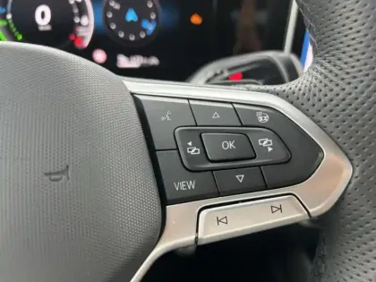 Photo 14 Volkswagen Tiguan  1.5 eHybrid 204ch R-Line DSG6