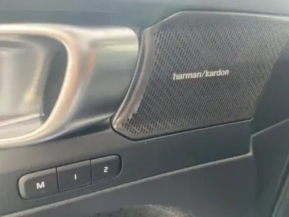 Photo 18 Volvo Xc40  B3 163ch Plus DCT 7