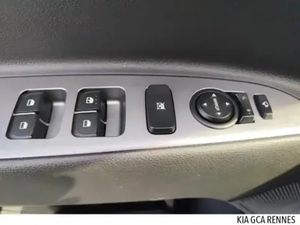 Photo 11 Kia Rio  1.0 T-GDI 100ch MHEV GT-Line iBVM6