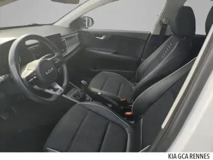 Photo 12 Kia Rio  1.0 T-GDI 100ch MHEV GT-Line iBVM6