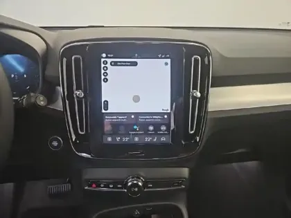 Photo 14 Volvo Xc40  B3 163ch Plus DCT 7