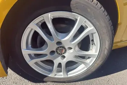 Photo 11 Peugeot 208  PureTech 75 S&S BVM5