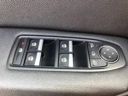 Photo 10 Renault Captur  TCe 90