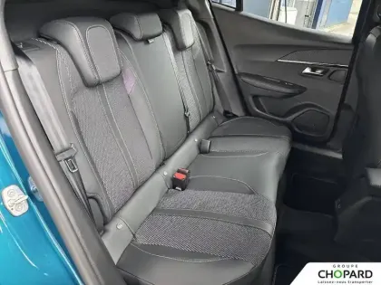 Photo 45 Peugeot 2008  Hybrid 145 e-DCS6