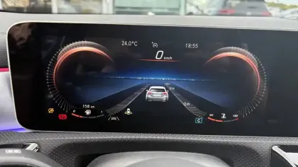 Photo 19 Mercedes CLA  Coupé 180