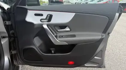 Photo 8 Mercedes CLA  Coupé 180