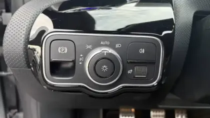 Photo 16 Mercedes CLA  Coupé 180