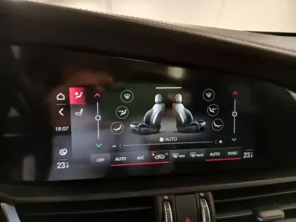 Photo 114 Alfa Romeo Giulia  2.2 210 ch AT8 Q4