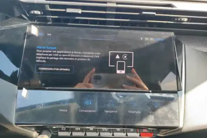 Photo 22 Peugeot 308  SW PHEV 180 e-EAT8