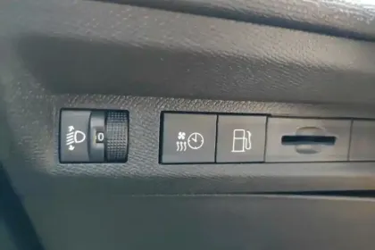 Photo 29 Peugeot 308  SW PHEV 180 e-EAT8