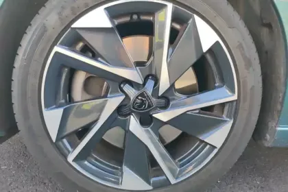 Photo 12 Peugeot 308  SW PHEV 180 e-EAT8