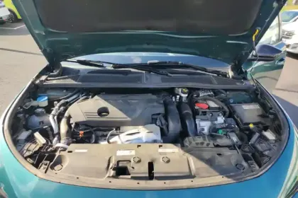 Photo 15 Peugeot 308  SW PHEV 180 e-EAT8