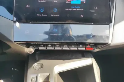 Photo 26 Peugeot 308  SW PHEV 180 e-EAT8