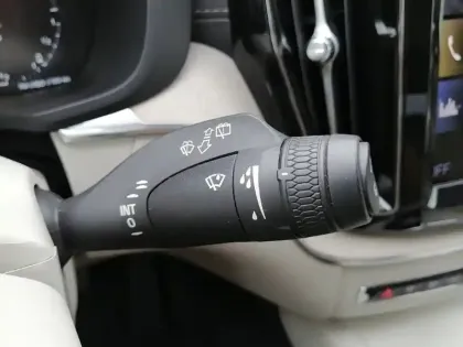 Photo 13 Volvo Xc60  T6 Recharge AWD 253 ch + 87 ch Geartronic 8