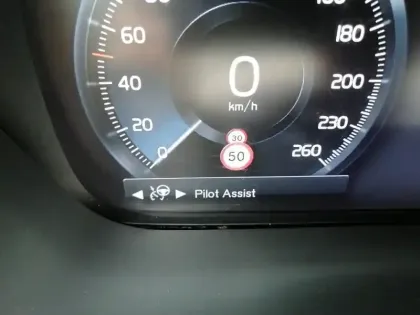 Photo 12 Volvo Xc60  T6 Recharge AWD 253 ch + 87 ch Geartronic 8