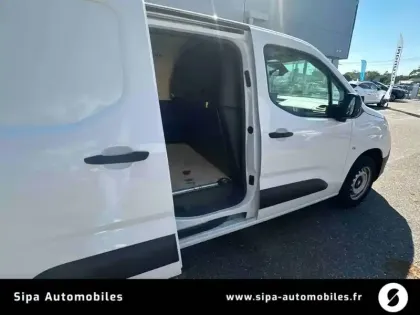 Photo 20 Fiat Doblo  FOURGON M 650 KG BLUEHDI 130 S&S EAT8