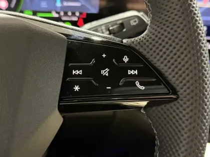 Photo 21 Audi Q5  Sportback e-hybrid 299 ch S tronic 7 Quattro