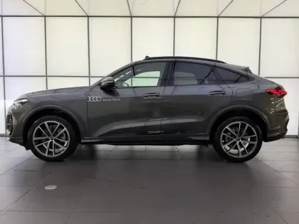 Photo 4 Audi Q5  Sportback e-hybrid 299 ch S tronic 7 Quattro